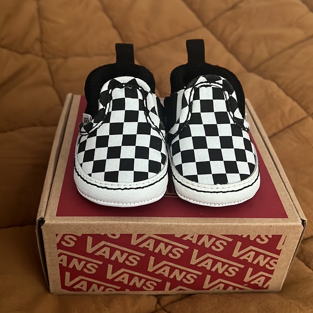 VANS, Infant Slip-On V Checkerboard Crib Shoe, Size 1